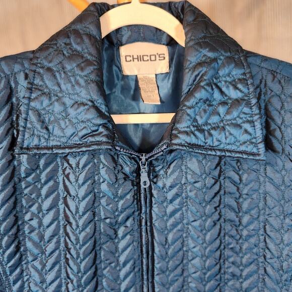 Chicos $149 Medium Metallic Aqua Blue Quilted Lightweight Zip Jacket - Picture 3 of 8